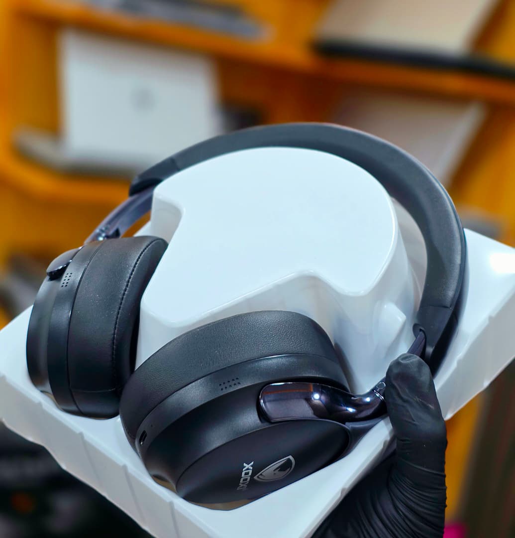 CASQUE SANS FIL XOOXI doté d'une technologie de réduction de bruit active (ANC) et d'un modèle ER29