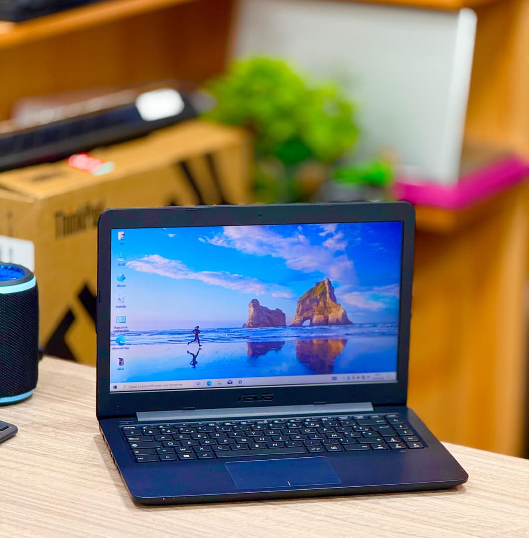 ASUS VivoBook dualcore slim et très clean,  Pc Ultra-rapide