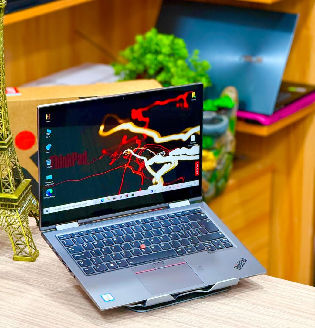 Lenovo ThinkPad X1 YOGA core i5 vPRO ultraslim et très clean, Pc Ultra-rapide
